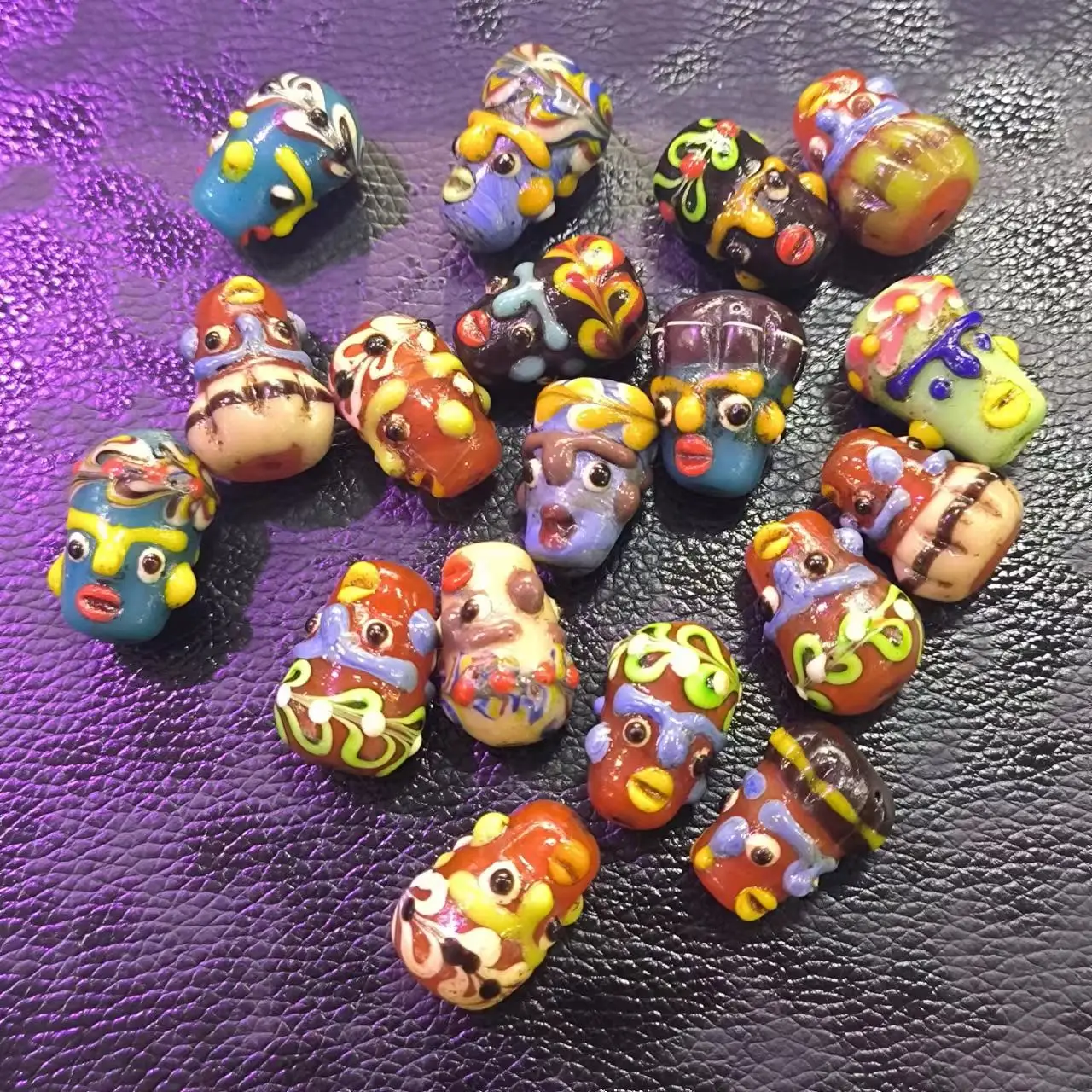 

1pcs/lot old glass Phoenician Smiley Handmade Beads handmade beads relics of the times trade beads ancient beads accessories