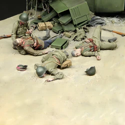 1/35 Resin Model Figure Kits GK , Four People，No Scene，Military Theme，Unassembled And Unpainted，392J