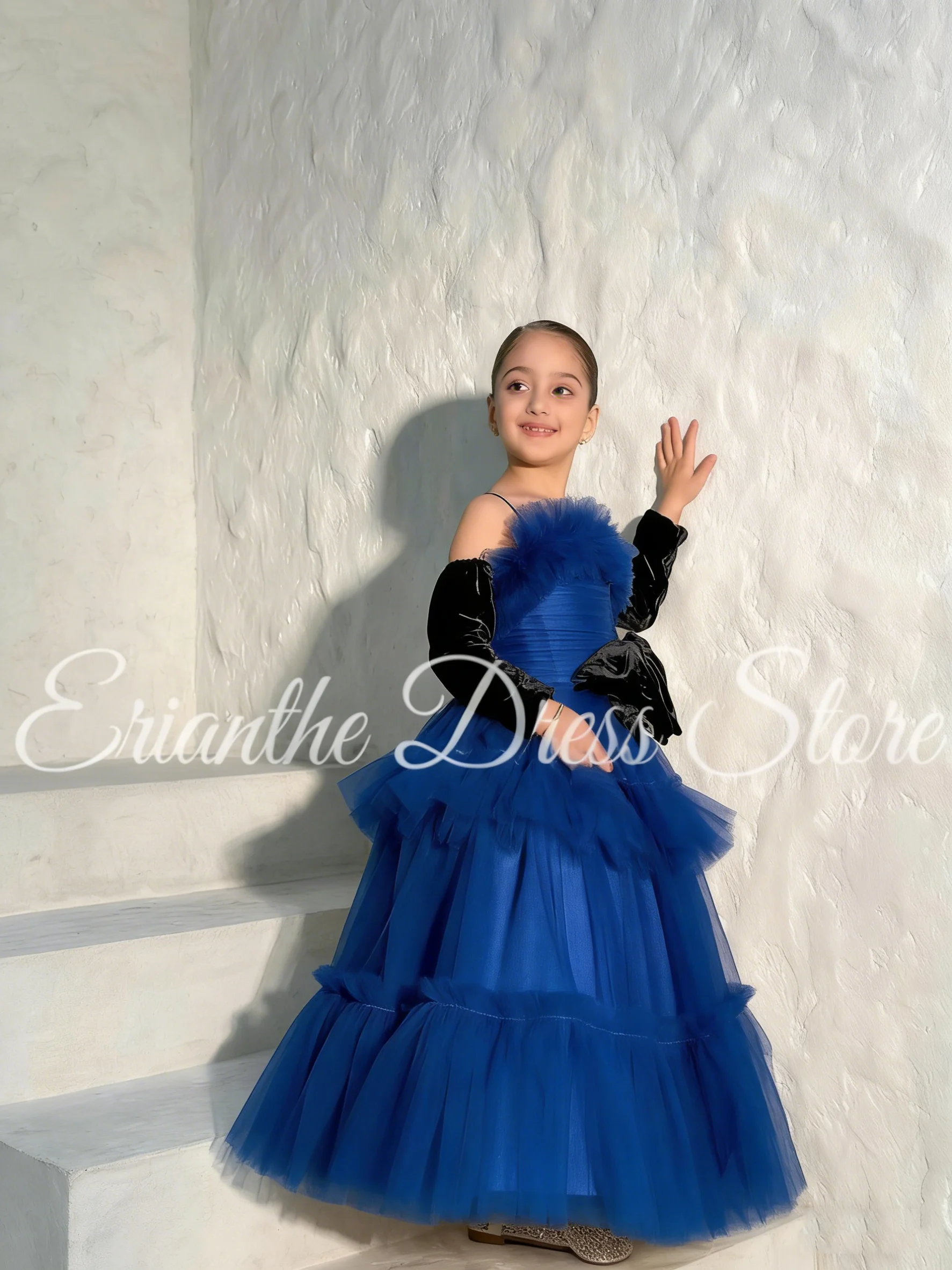 Robe à fleurs personnalisée pour filles, pour mariage, superposition moelleuse avec nœud noir, robes de bal de première Communion pour fête d'anniversaire pour enfants