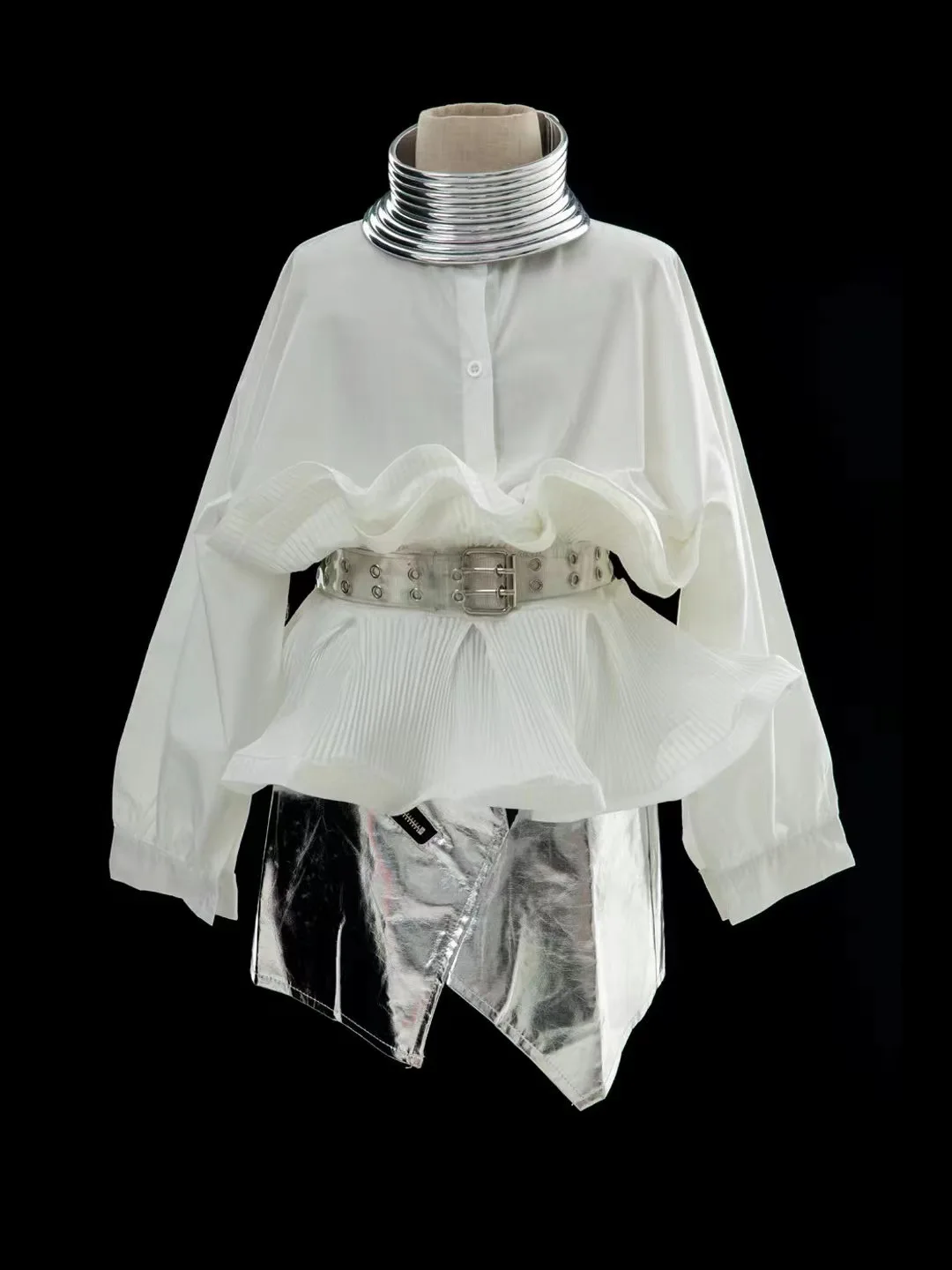 

Girls Catwalk Technology Futuristic Sense Performance Clothes Meta Universe Creative Personality Runway Trendy Clothes Punk Cybe