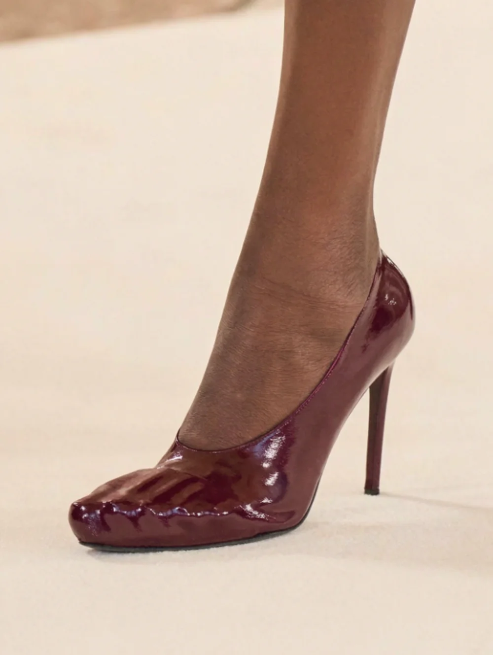 Glossy Patent Leather Pumps Unique Toe‑Shape Stiletto Heel Runway‑Ready Fashion Low-Cut Footwear for Evening