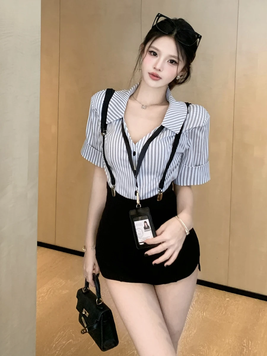 

Spicy Girl Retro School Uniform Striped V-Neck Short Sleeve Shirt Top with High Waist Short Pants Two-Piece Set for Women