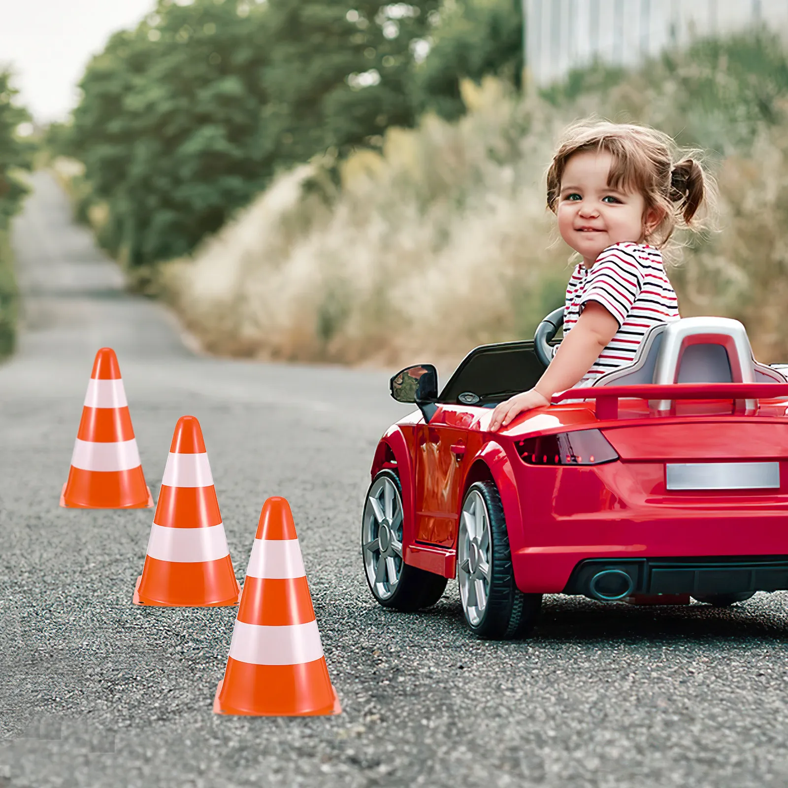 

6Pcs High Visibility Safety Cones Tough Plastic Road Traffic Barriers Portable Lightweight for Event Management School Zones and