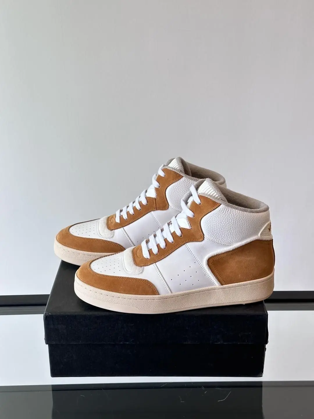 Unisex Fashion Lace Up High Top Board Sneakers Leather Suede Splicing Breathable Upper Thick Flat Sole All Match Footwear