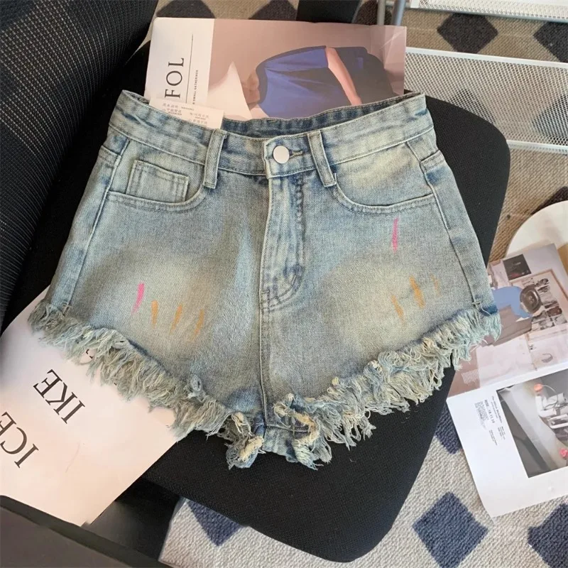 

Retro Spicy Girl Fleece denim shorts for women's summer new washed and distressed high waisted slimming hot pants trend