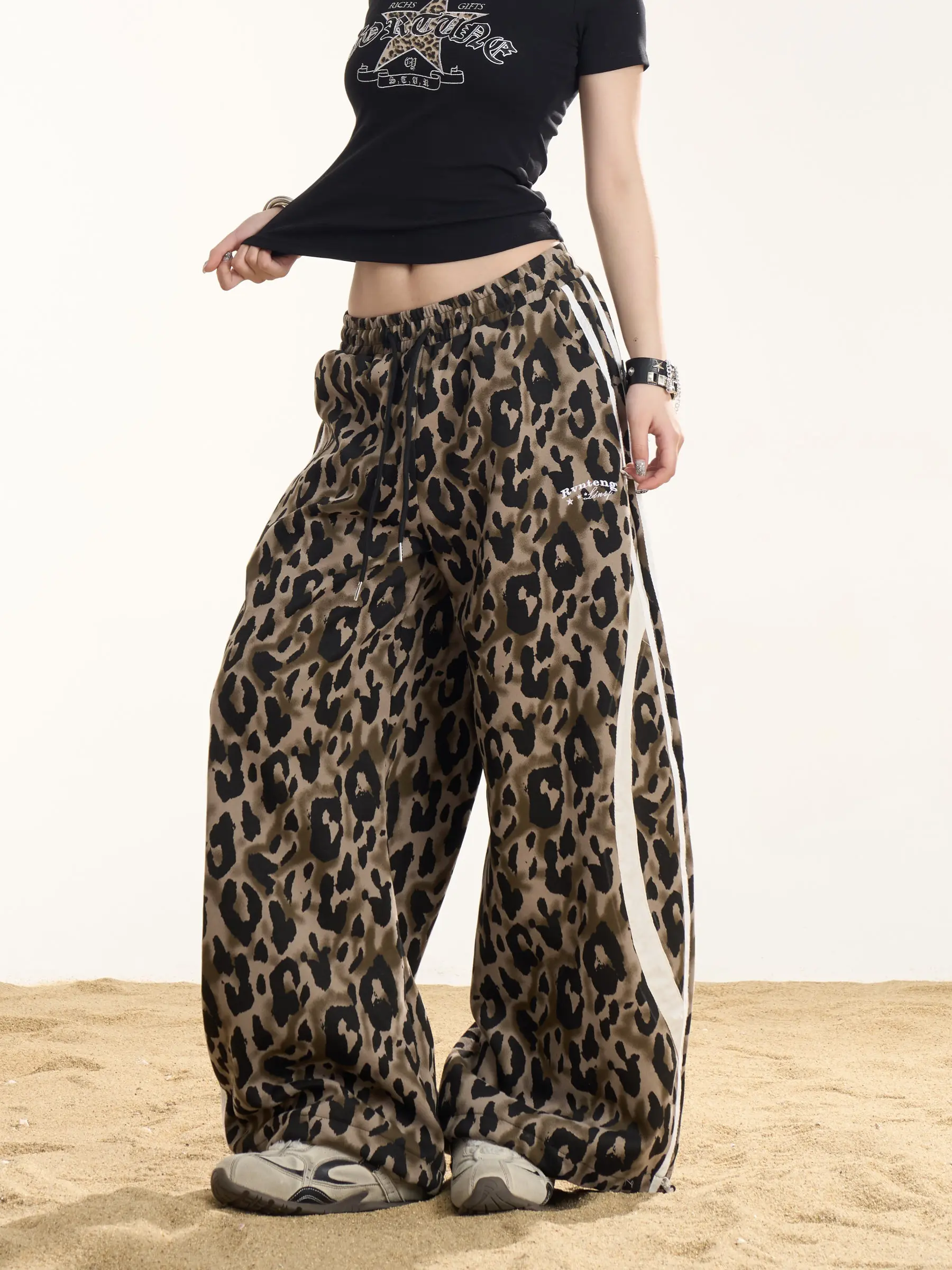 

Low Waist Wide Leg Pants Women's Loose Fitting Slimming Leopard Print Casual Straight Long Trousers Fashionable Ladies