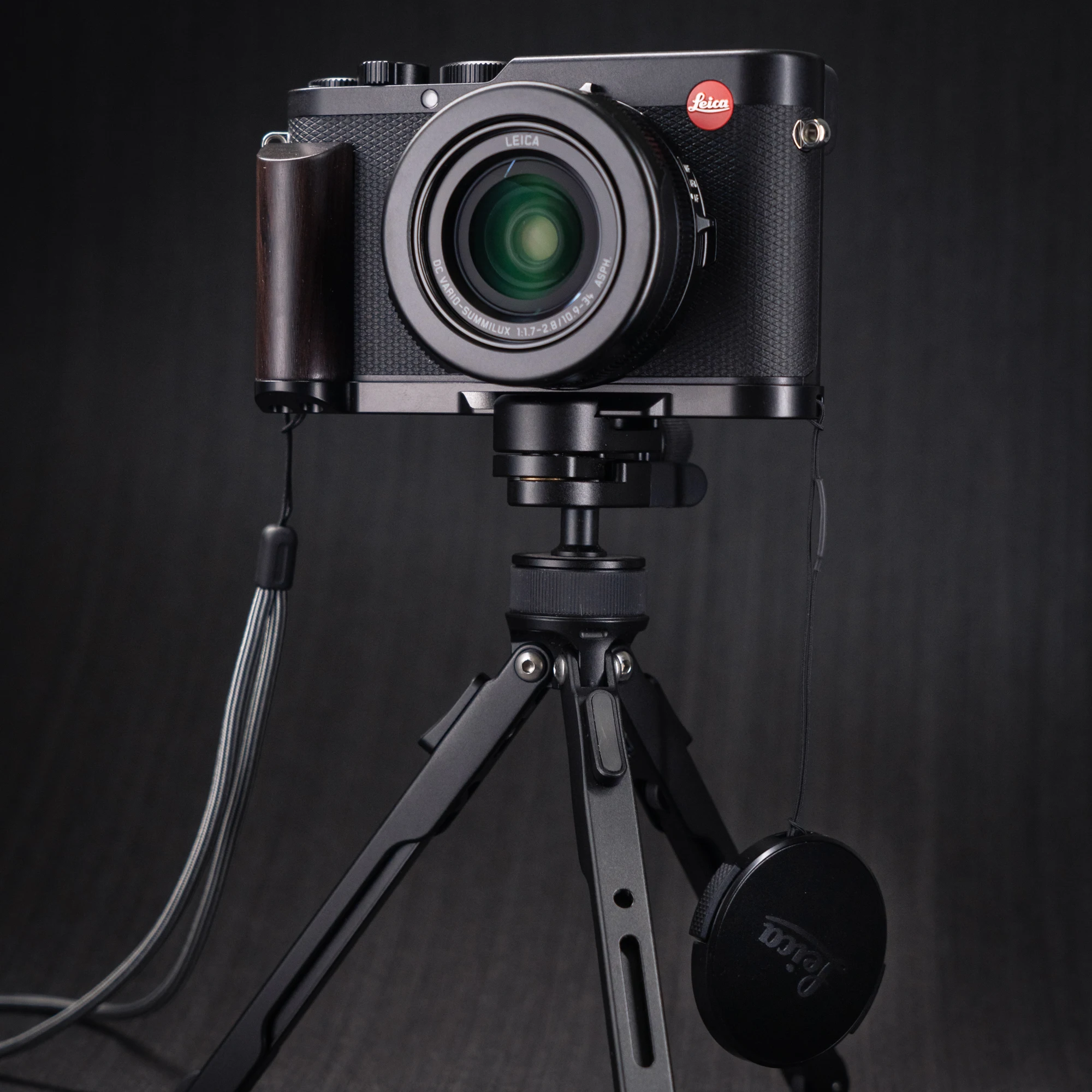 YUWOOD DLUX8 L-förmige Montageplatte mit Holzgriff für Leica D-lux8, integrierte Arca-Swiss-Schnellwechselplatte für Arca-Typ-Stativ – Detail 3
