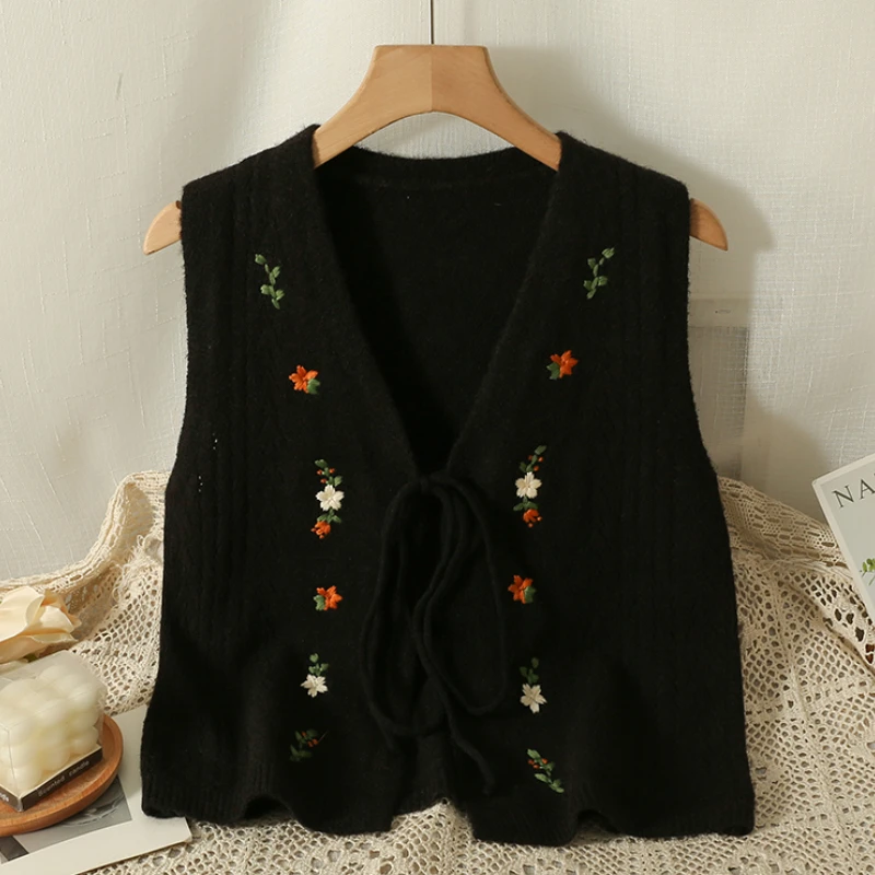 Knitted Vests Women Soft Embroidery Tender Vintage Bandage Casual Autumn Sleeveless Temper Harajuku Fashion Cozy Mujer Classic