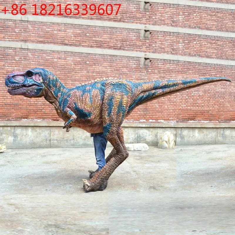 Large-scale simulated dinosaur, the coat can be worn by real people, and the dinosaur clothing can be used to make sounds.