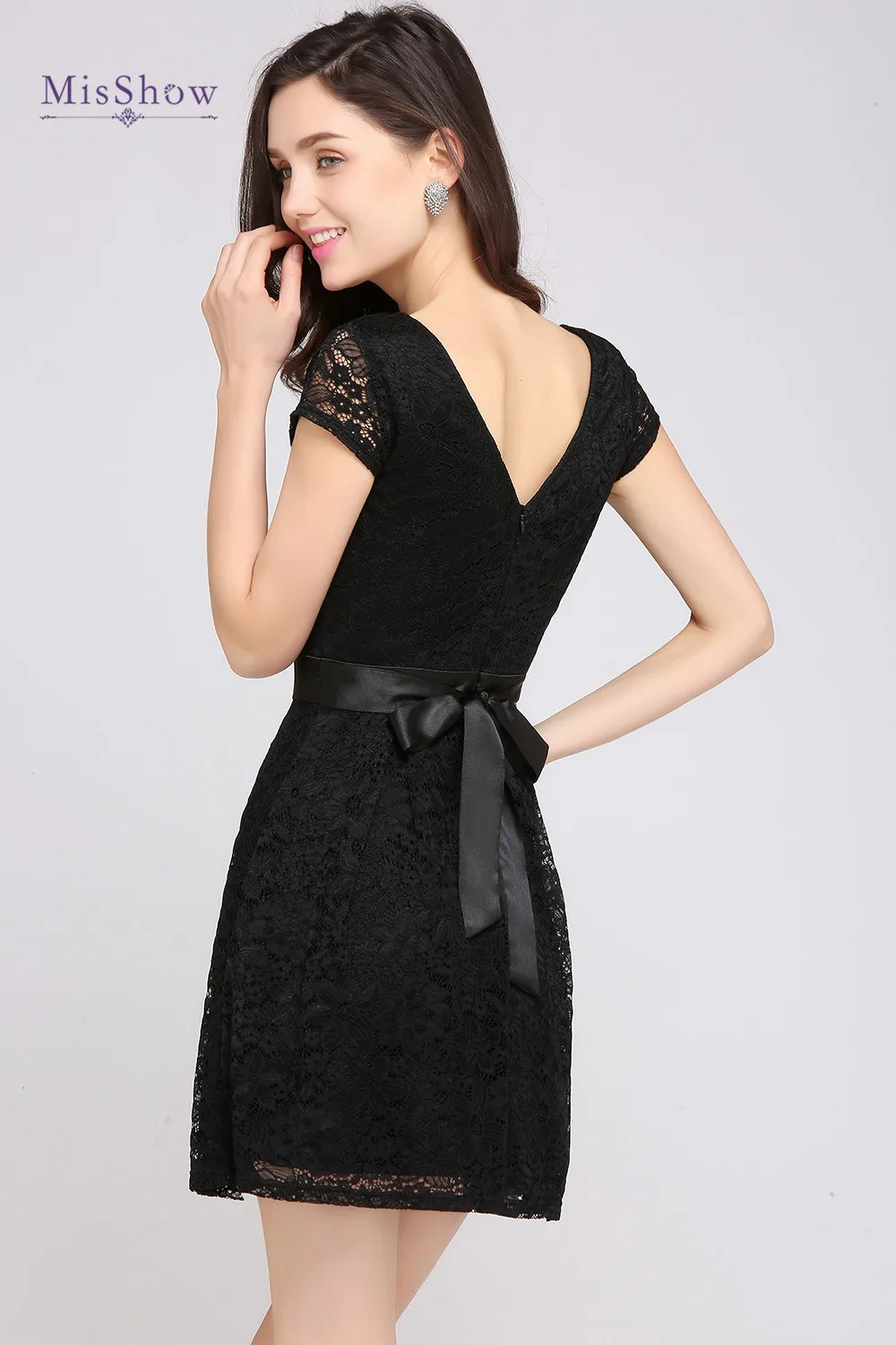 Stock Cocktail Dresses With Belt Sexy Little Black Dress Illusion Lace Mini A-line V-back Backless Evening Party Gowns Vestidos