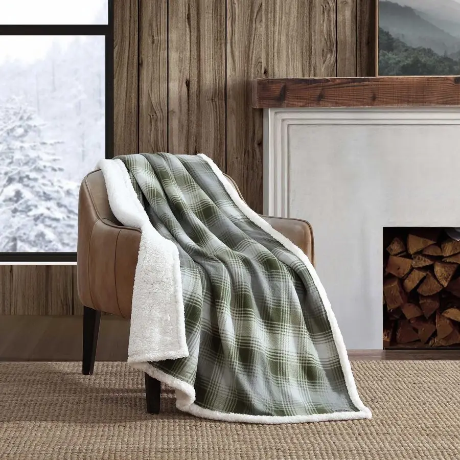 

Throw Blanket, Brushed Fleece amp Plush Sherpa Bedding, Throw Blanket for Couch amp Bed Nordic Plaid Green, 50 x 70