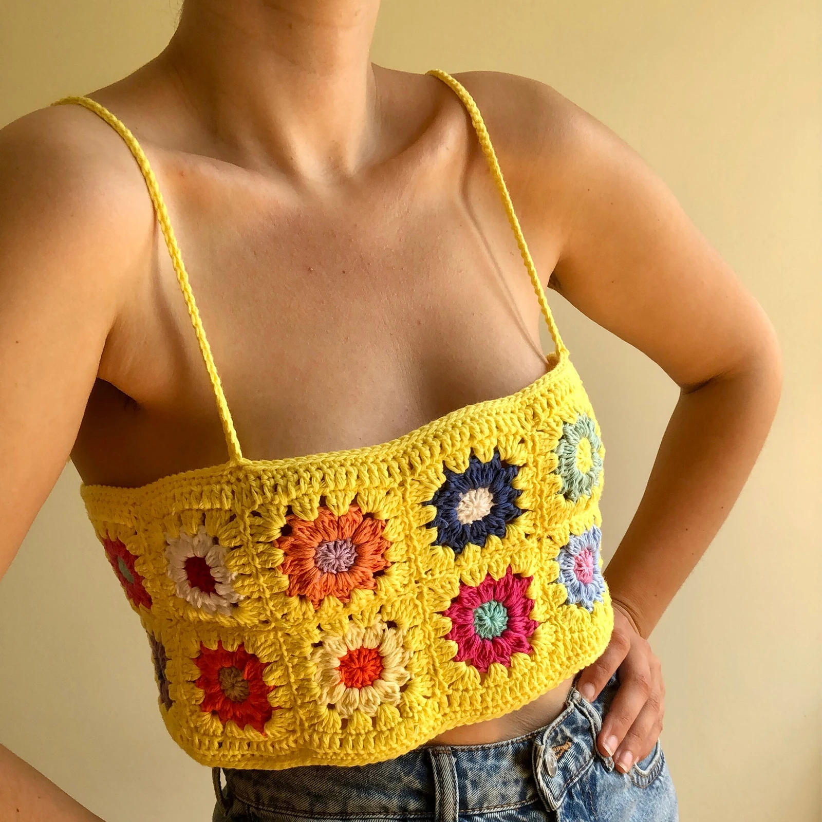 Frauen stricken Tanktops bunte Spaghetti träger rücken freie Blumen Sommer Leibchen Vintage Weste ästhetische Clubwear