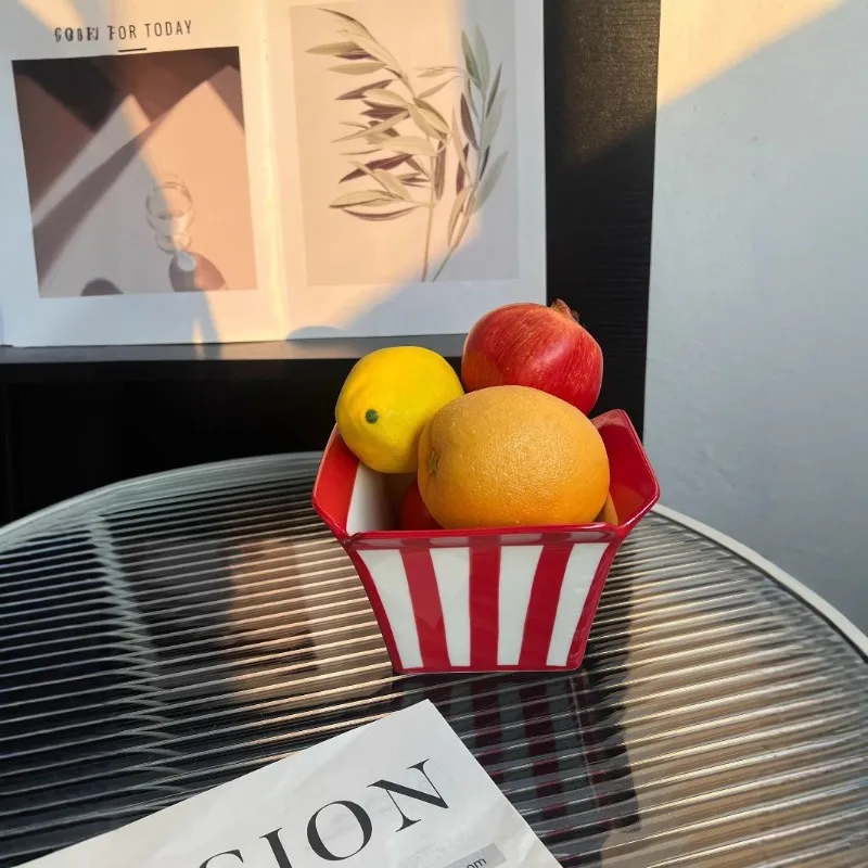 وعاء الوجبات الخفيفة الإبداعية الأحمر مخطط الفشار البطاطس المقلية وجبة خفيفة وعاء الفاكهة المنزلية طبق للسلطة وعاء سيراميك عالي القيمة