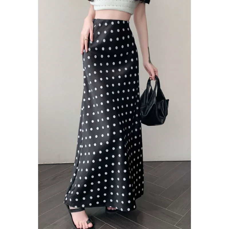 

2025 Новая ретро-ацетатная атласная грудь «рыбий хвост» Тонкая универсальная элегантная длинная юбка средней длины