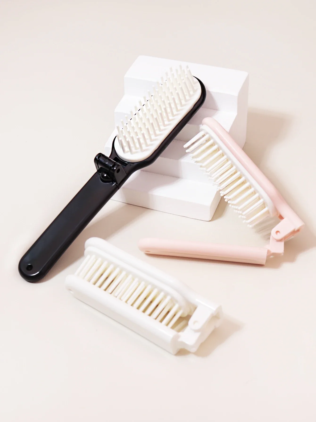 

1/3pcs Anti static portable travel foldable massage hair comb set，Special for real hair wigs