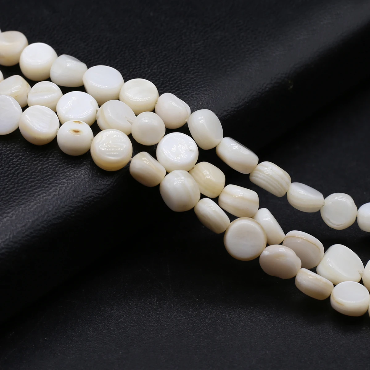 Natural Freshwater Shell Round Pieces Irregular Beads Charming Jewelry Making Necklaces Bracelets Waist Chains Accessories Gifts