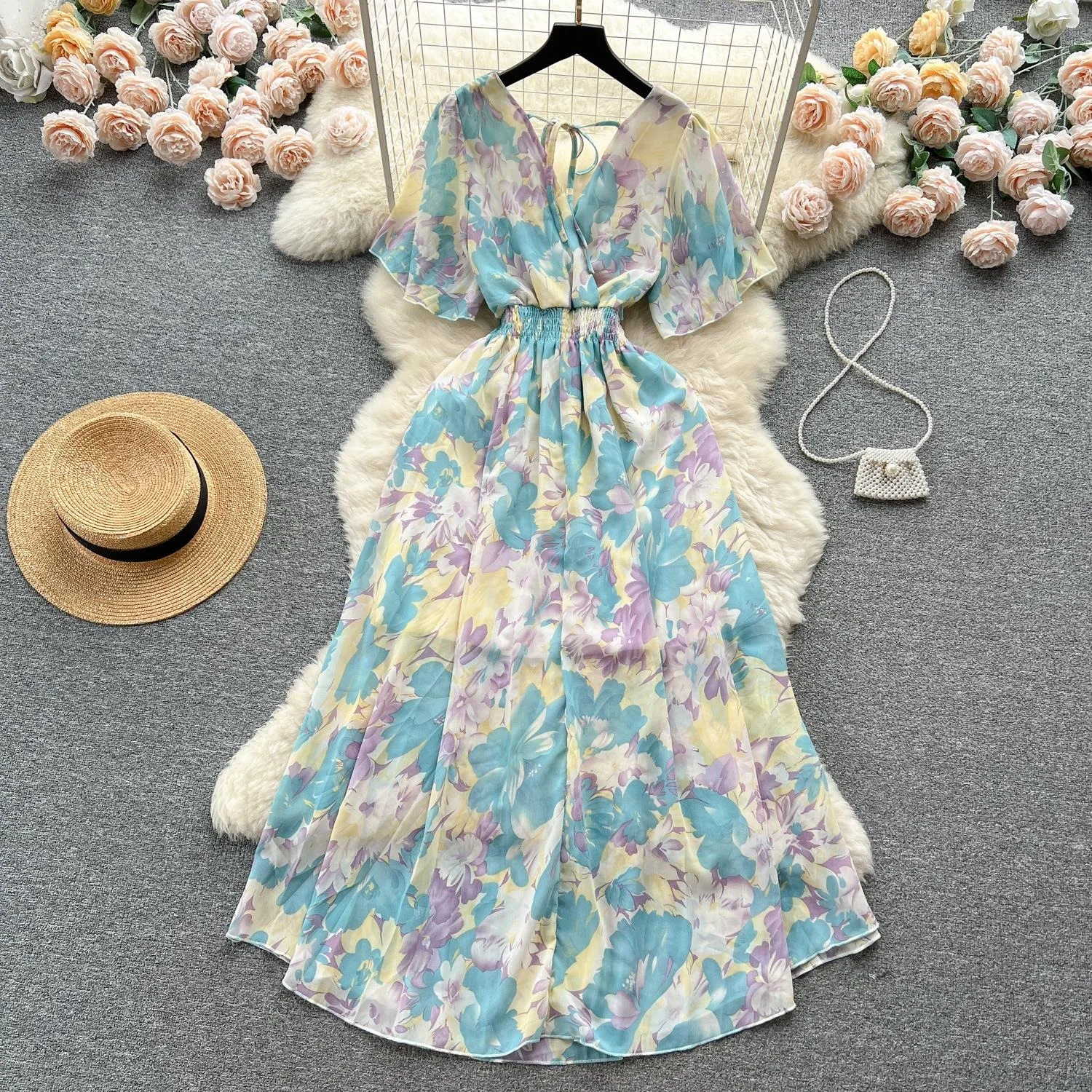 Yuoomuoo Frauen Chiffon Blumen langes Kleid koreanischen V-Ausschnitt Kurzarm A-Linie Party kleider Sommer Bohemian Print Strand Vestidos