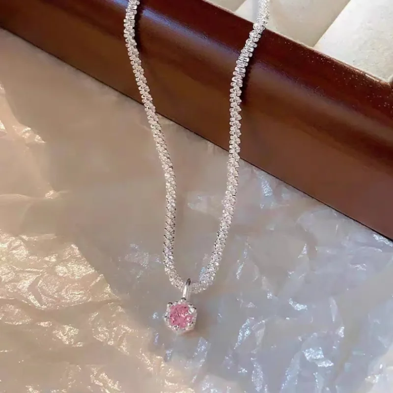 Klassische Kreuzanhänger-Halskette aus Edelstahl, geometrischer Choker, Partygeschenk für Frauen – Detail 4
