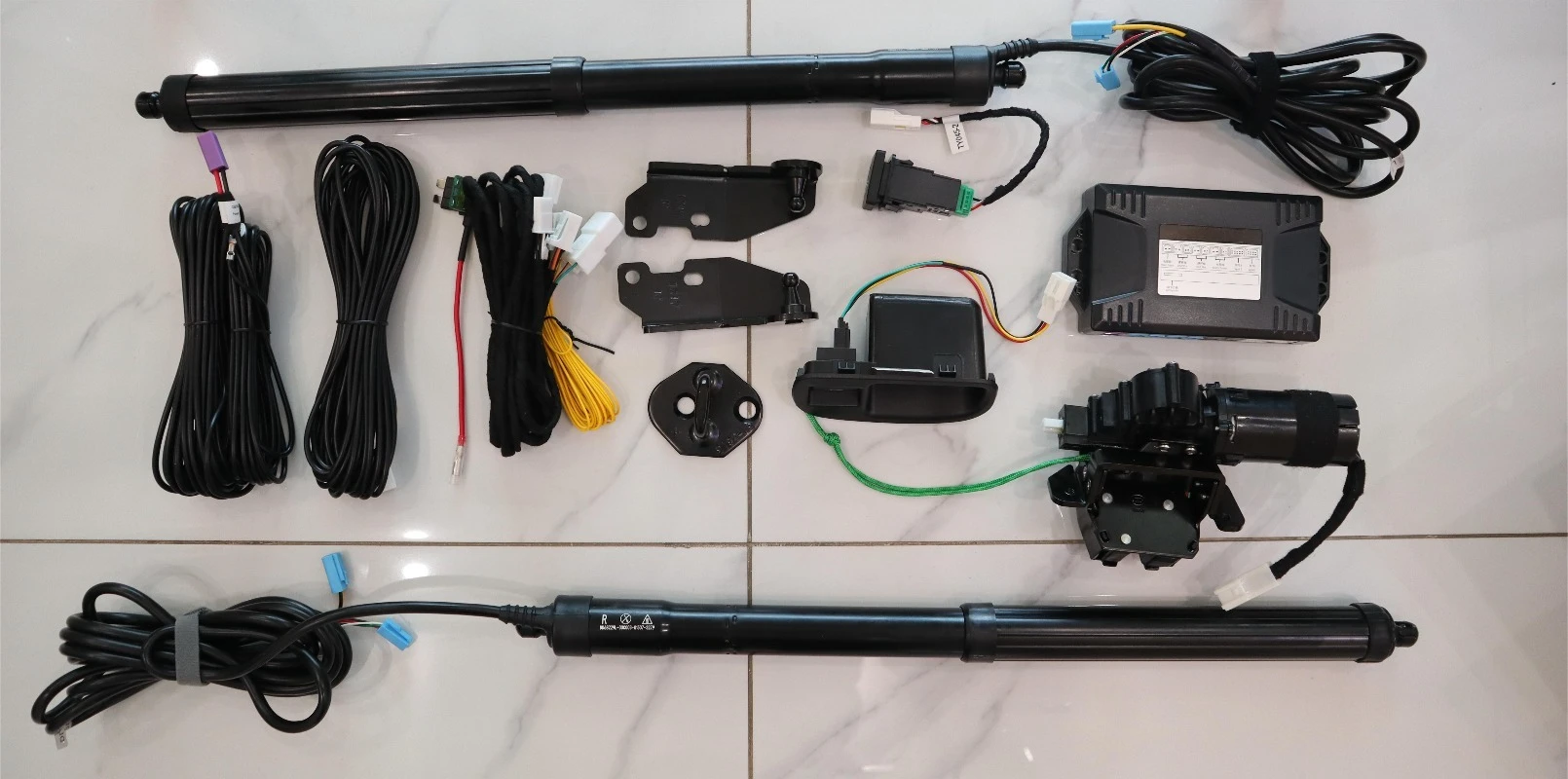 Hands Free Lift Gate System Auto Tailgate Lifter for  Xpander Kick Sensor Electric Power Tailgate