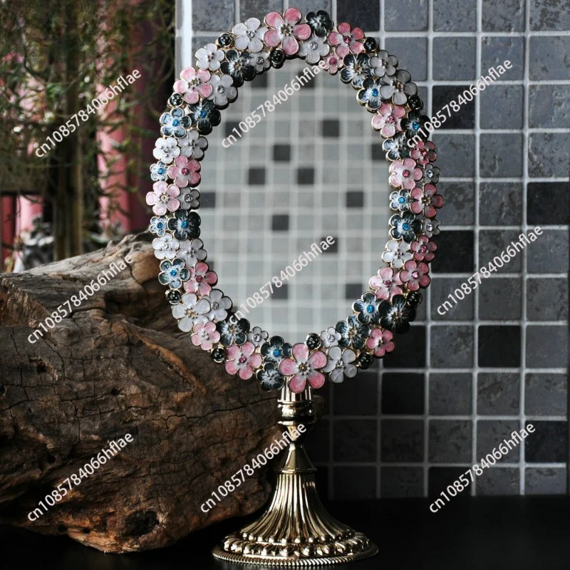 Retro European single-sided table mirror metal hand-painted cute desktop princess makeup mirror dressing mirror