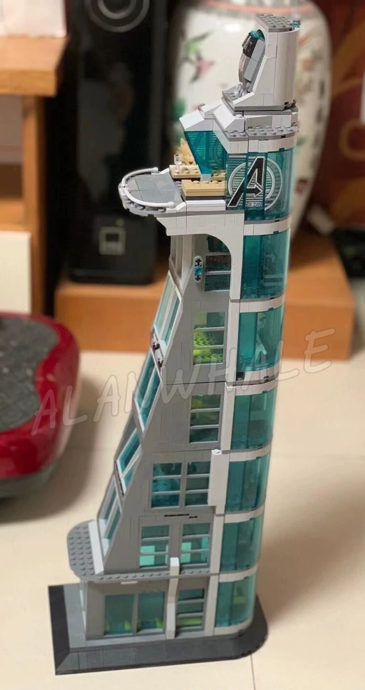 727개 조각 슈퍼 파이터 5층 리벤저스 타워 전투 무기실 기술 연구소 차고 11564 블록 세트 모델과 호환 가능