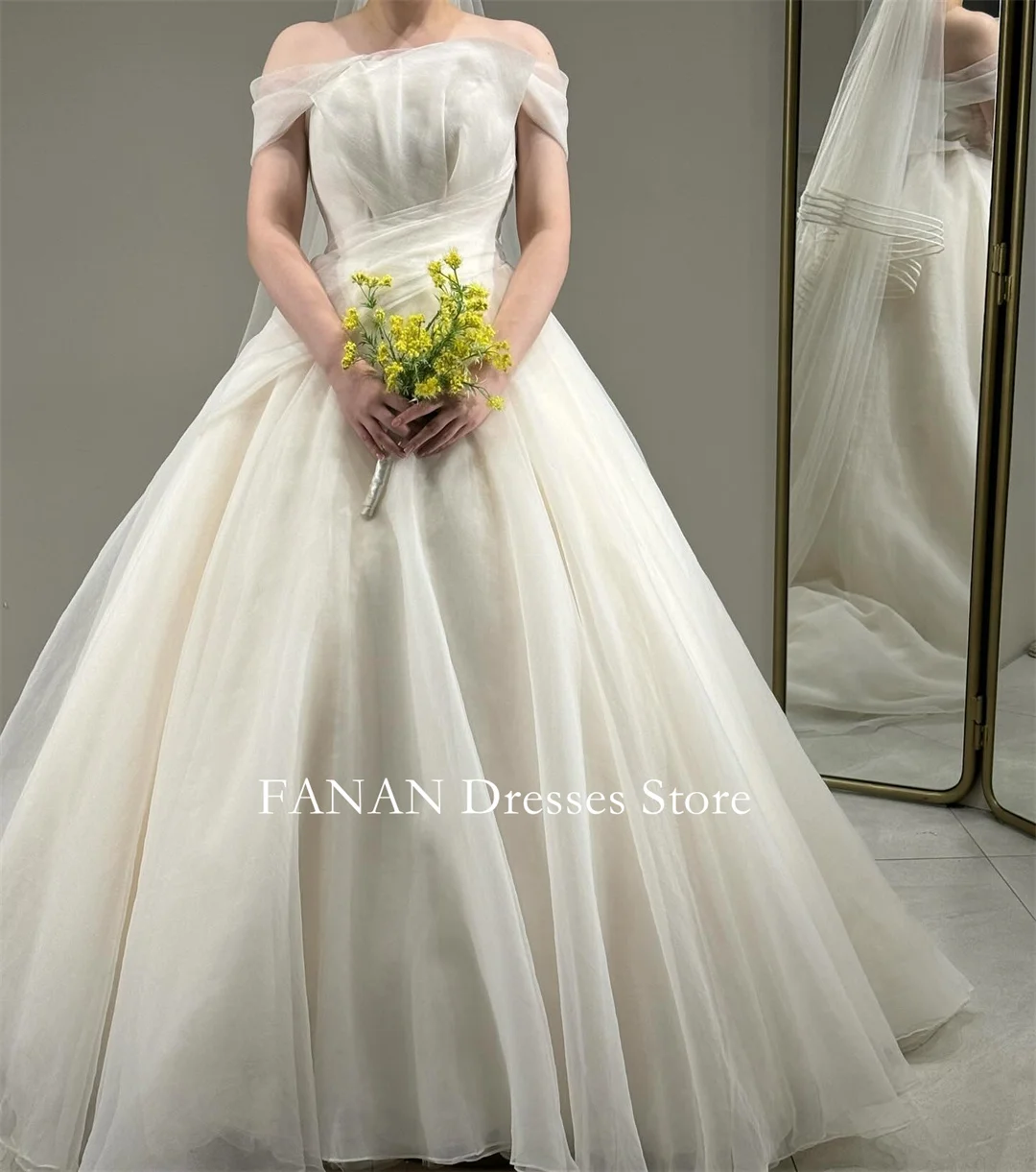 

FANAN Korean Off Shoulder Organza Lace-up A-Line Simple Wedding Dresses 웨딩드레스 Customized Lace-Up Bride Gowns Plus Size