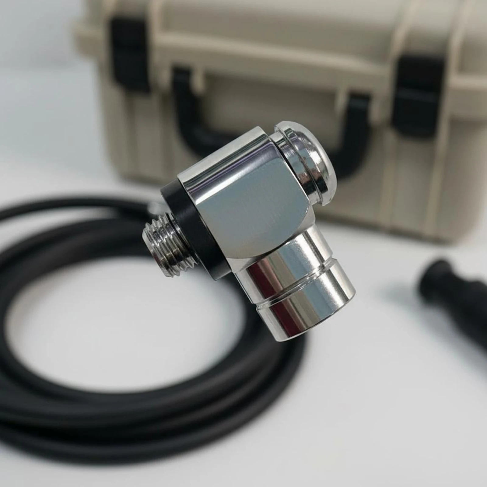 90 Degree Swivel Adapter Sturdy Metal Body Dive Hose Swivel Adapter Underwater Hose Elbow Connector Compact and Lightweight
