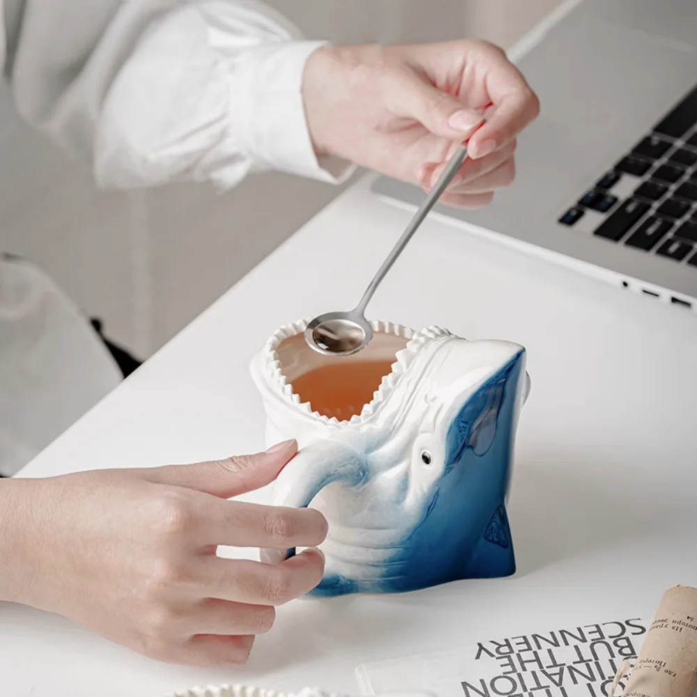 

3D Shark Shaped Coffee Mug Ceramic Coffee Cups With Handle And Spoon Cartoon Handmade Tea Cup