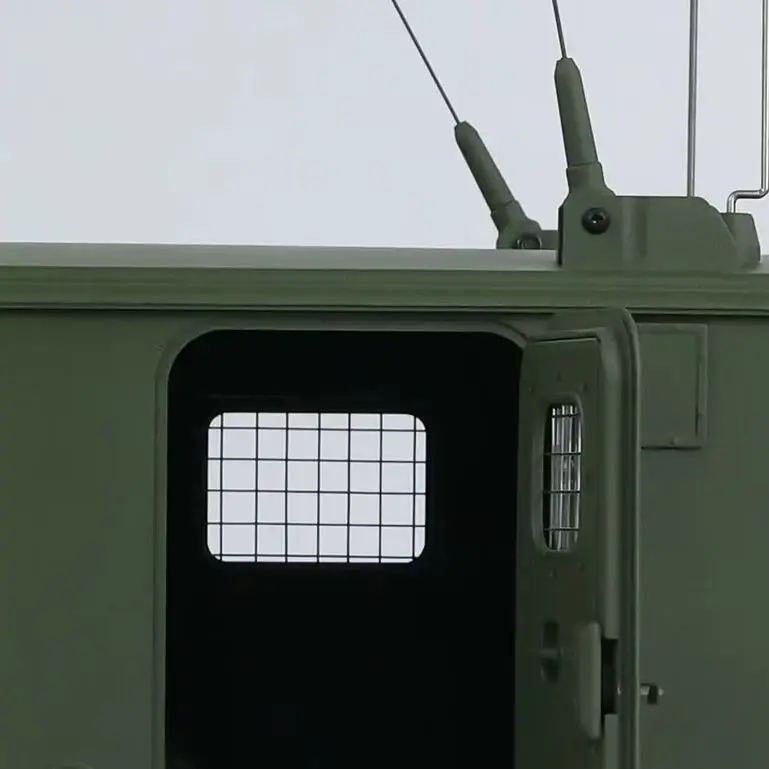 

CROSS RC 1/10 Scale GC4M RTR DIY Painted Assembled Military Command Truck Light Sound Smoke Toys for Boys THZH1922