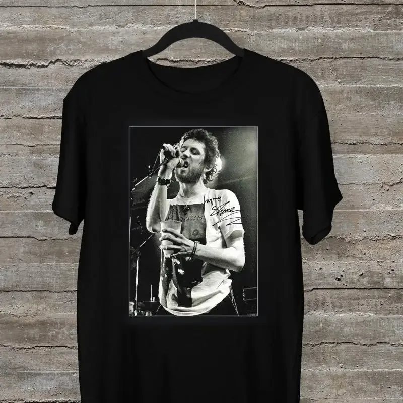 NEW HOt Shane Macgowan 1957 2023 SignatureTHE POGUES Black All Size T Shirt