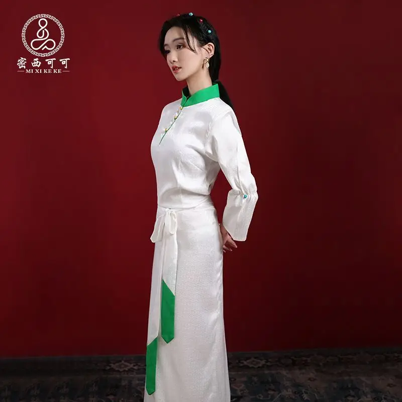 

2023 new improved version of Tibetan summer Bora new Chinese female travel photography Tibetan clothing