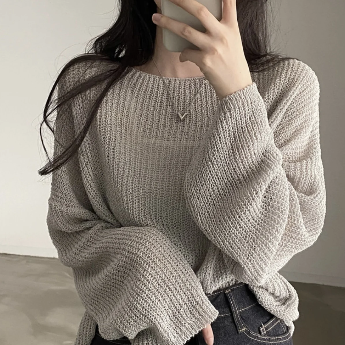 

Spring 2025 Women's Casual Loose Knitted Sweater Lightweight Sun Protection Cover up Pure Color Thin Knit Top Versatile Sle