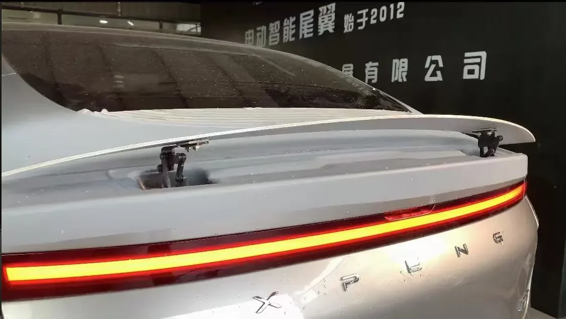 Model 3 Electric Automatic Trunk Spoiler Rear Tail Wing Carbon Fiber Car Modified Accessories for Model 3 Model Y