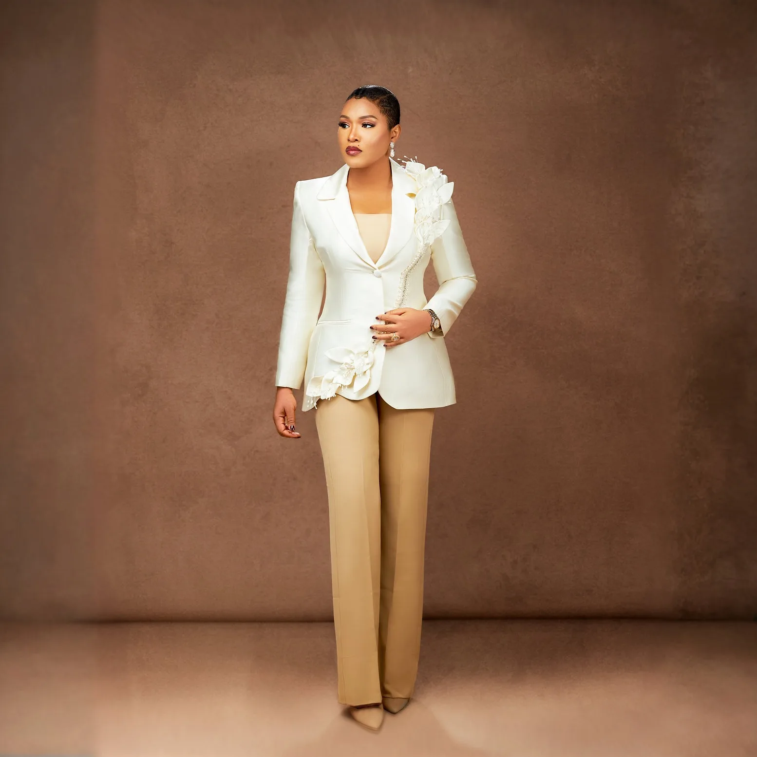 Designer Suits For Women Appliques Pearls Peaked Lapel Lady Set Slim Fit 2 Pcs Coat Pants Prom Evening Party Custom Made