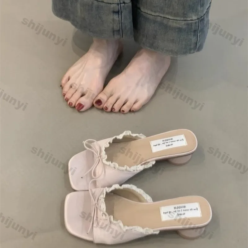

Summer Women Shoes Square Toe Low Heel Slippers Outdoor Bow-knot Lace Pumps Trendy Casual Comfortable Closed Toe Sandals