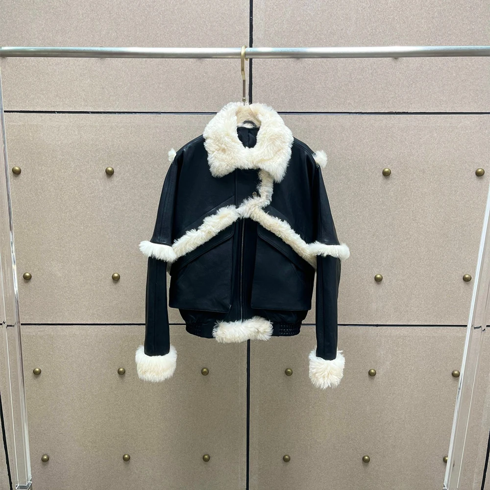 

Wool-Blended Shearling Women's Jacket Small Lapel with Fur Collar Elegant Commuter Leather Jacket 2025 Winter New Arrival Y2K