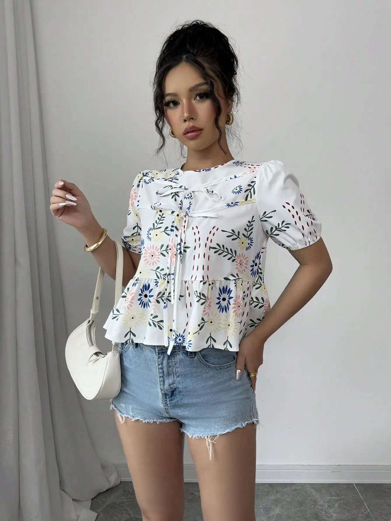 

Summer New Arrival Fashion European & American Casual A-Line Short Sleeve Shirt with Front Tie and Flared Hem Loose Women's Top