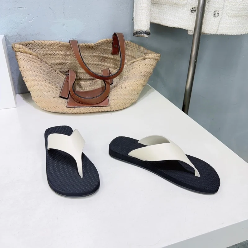 2026 New Model: Genuine leather flat-soled open-toe sandals, suitable for women’s wear, stylish and versatile, ideal for pairing