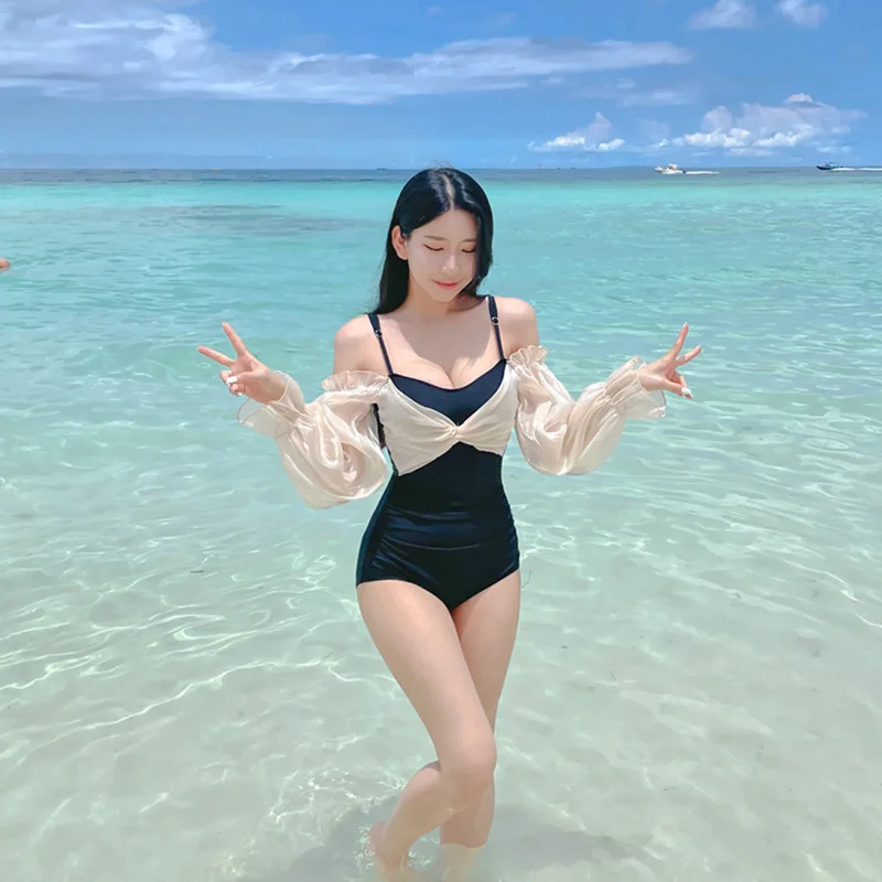 2024 Women One Piece Swimsuit Korea Style Mesh Beach Wear Skirts Bathing Suit Female Long Sleeve Monokini Padded Swimming Pool