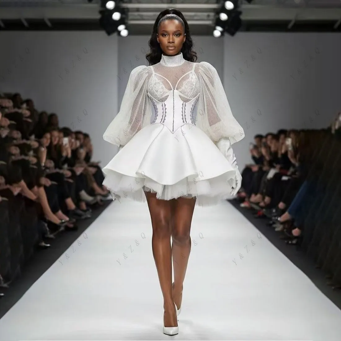 

Не платье, только образцы ткани, не покупайте