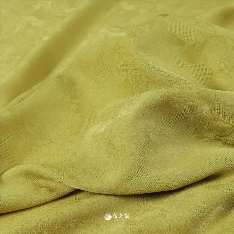 New Chinese-style rose-like silk flower-patterned jacquard drape fabric for cheongsam and Hanfu shirts