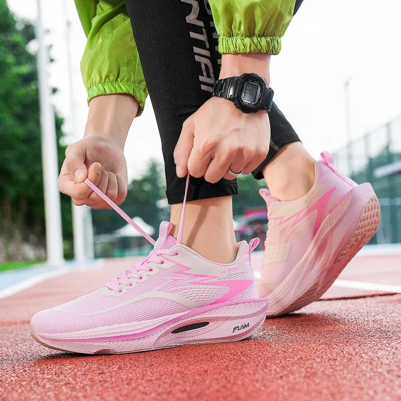 Herren-Laufschuhe, Tennisschuhe, atmungsaktive Laufschuhe mit Carbonplatte, hochelastische, rutschfeste und abriebfeste Außensohle, Herren- und Damenschuhe für Marathonläufe, sportliche Schuhe für den täglichen Gebrauch und zum Pendeln. – Detail 19