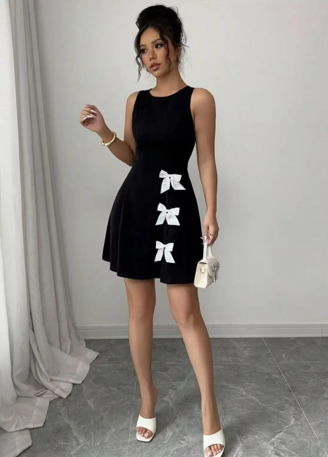 Robe européenne et américaine de couleur pure, col rond, sans manches, taille tie-dye