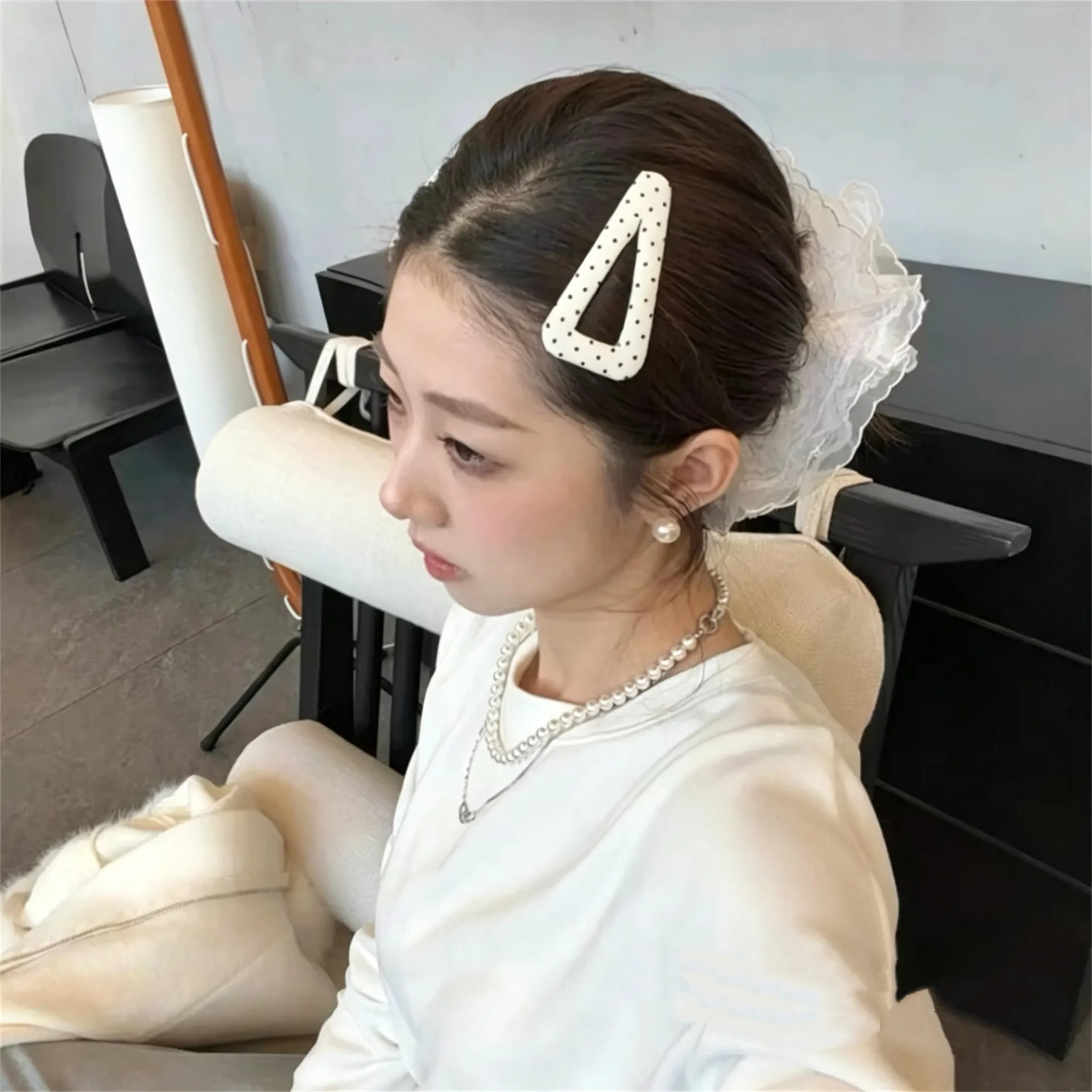 Polka Dot Triangle Clip for Side Bangs and Flyaway Hair Elegant Versatile Premium Resin Lightweight Portable Daily Wear