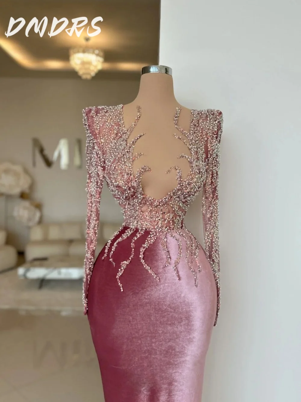 Formal Long Sleeve Prom Dress 2026 Luxurious Beaded Shiny Evening Dress Stylish A Line Flannel Knee-Length Gown Customized
