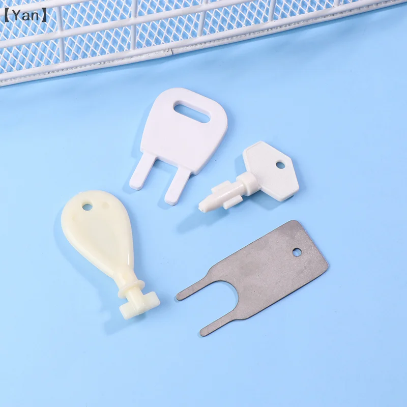 〔Yan〕Toilet Paper Soap Dispenser Box Lock Plastic Keys Master Tools Part Replacement Accessories For Hotel Home Bathroom