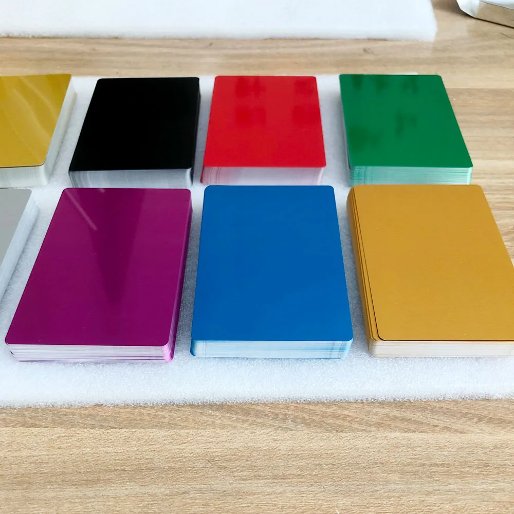 Imagem -02 - Metal Cartões de Visita Gravado Faça Você Mesmo Cartão Grosso Alumínio em Branco Laser Cnc Gravado Material de Escritório 0.2 mm 0.4 mm 50 Pcs Cor