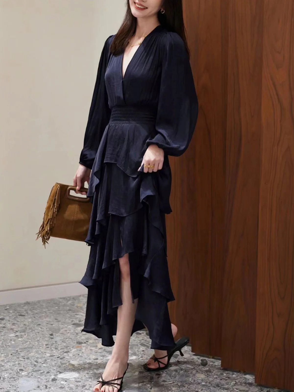 

Женское платье M Home Nan You класса люкс с длинным V-образным вырезом, осеннее, в стиле «маленький французский шик», с завышенной талией, А-силуэт, повседневное