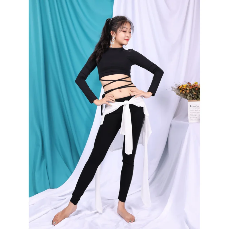 2025 Top a maniche lunghe di danza del ventre di nuovo stile per le donne Autunno Inverno Abbigliamento da pratica per principianti sexy Nascondi pancia