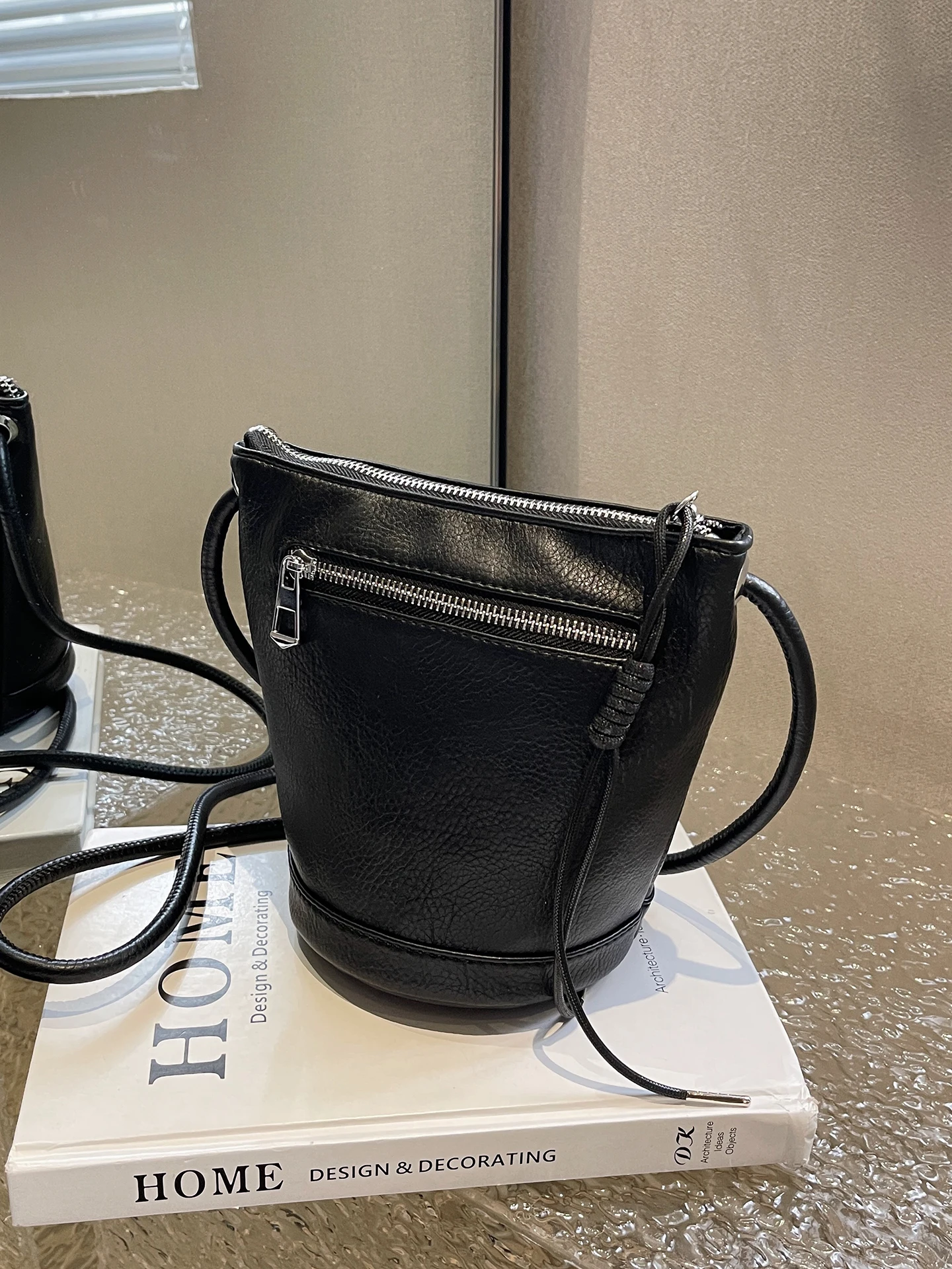 Versatile Spring New PU Lychee Pattern  Bucket Handbag Women's Single Shoulder Crossbody Fashion Simple Stylish Handbag